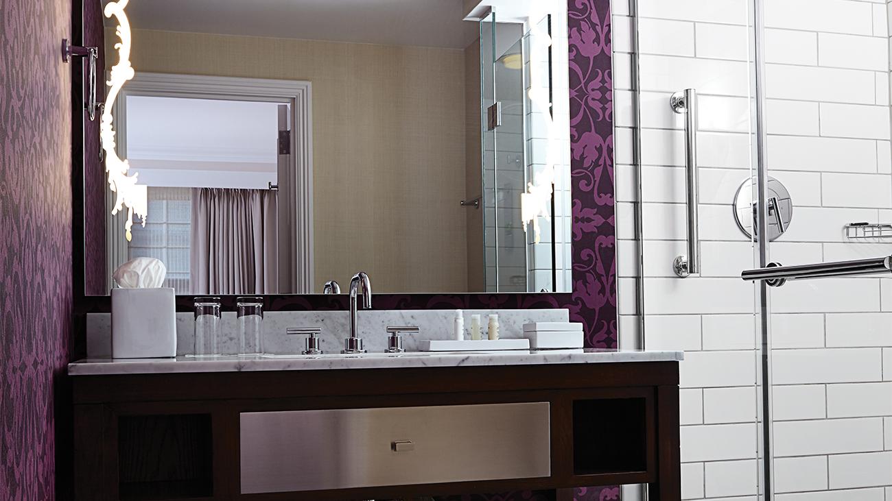 Bathroom (Suite)